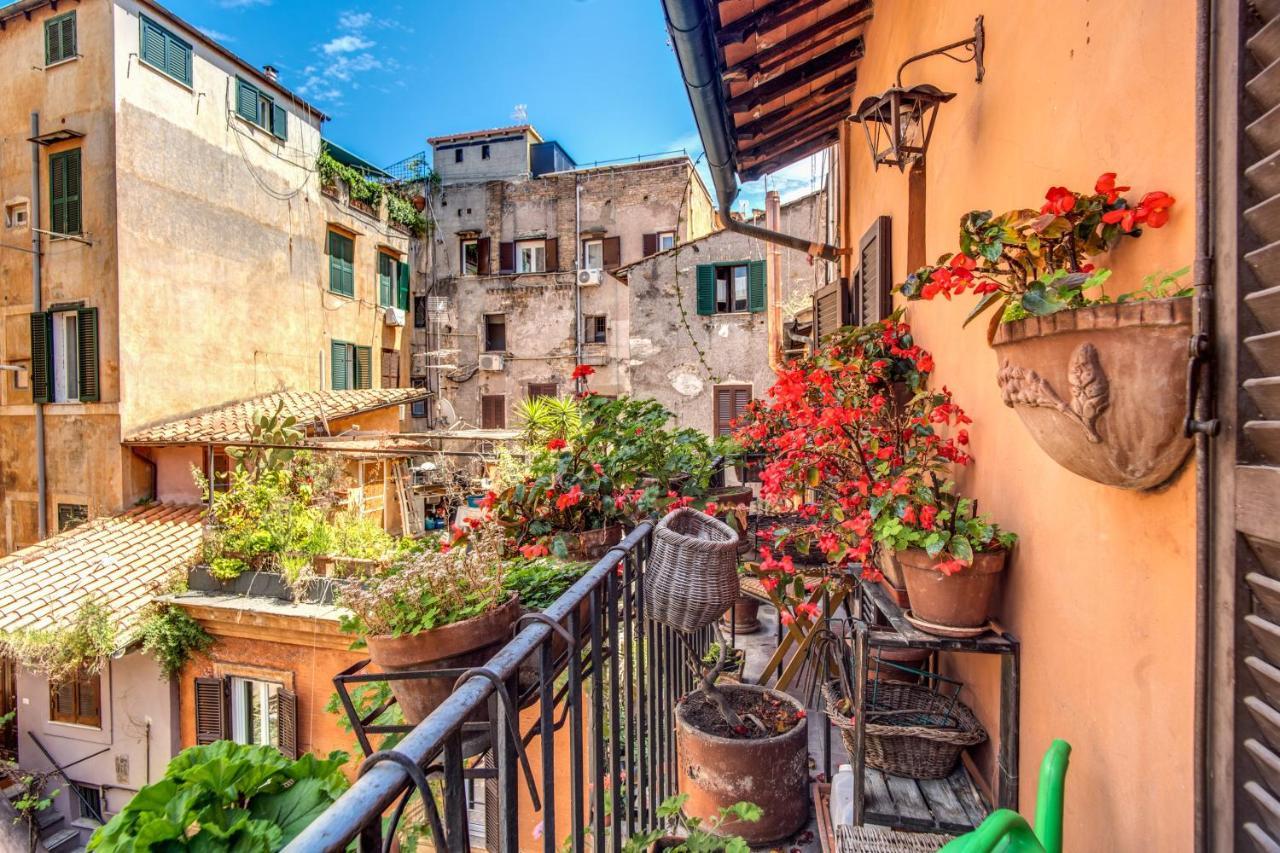 The Red House At Arco Degli Acetari 罗马 外观 照片